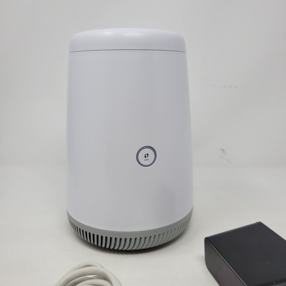 CenturyLink‎  C4000XG Fiber Wireless Router Modem Combo + Adapter and Cables - Picture 2 of 4